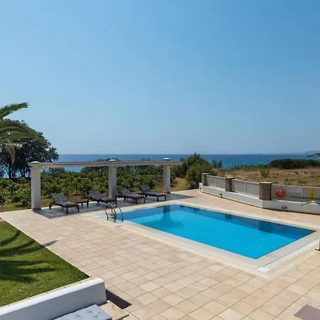 Vinaria Litoa Waterfront * Миния