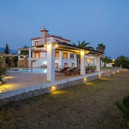 Вилла Vinaria Litoa Waterfront Миния
