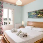 Vinaria Litoa Waterfront Villa *
