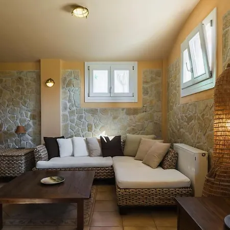 Villa Vinaria Litoa Waterfront Minia