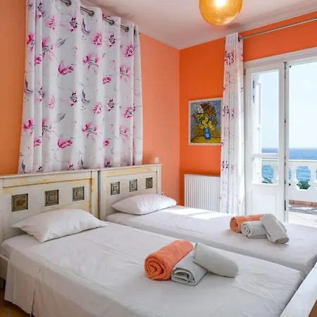 Vinaria Litoa Waterfront Villa