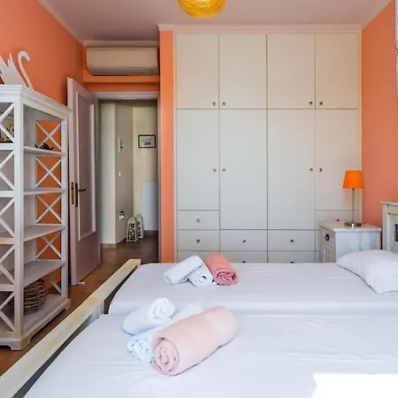 Vinaria Litoa Waterfront Villa